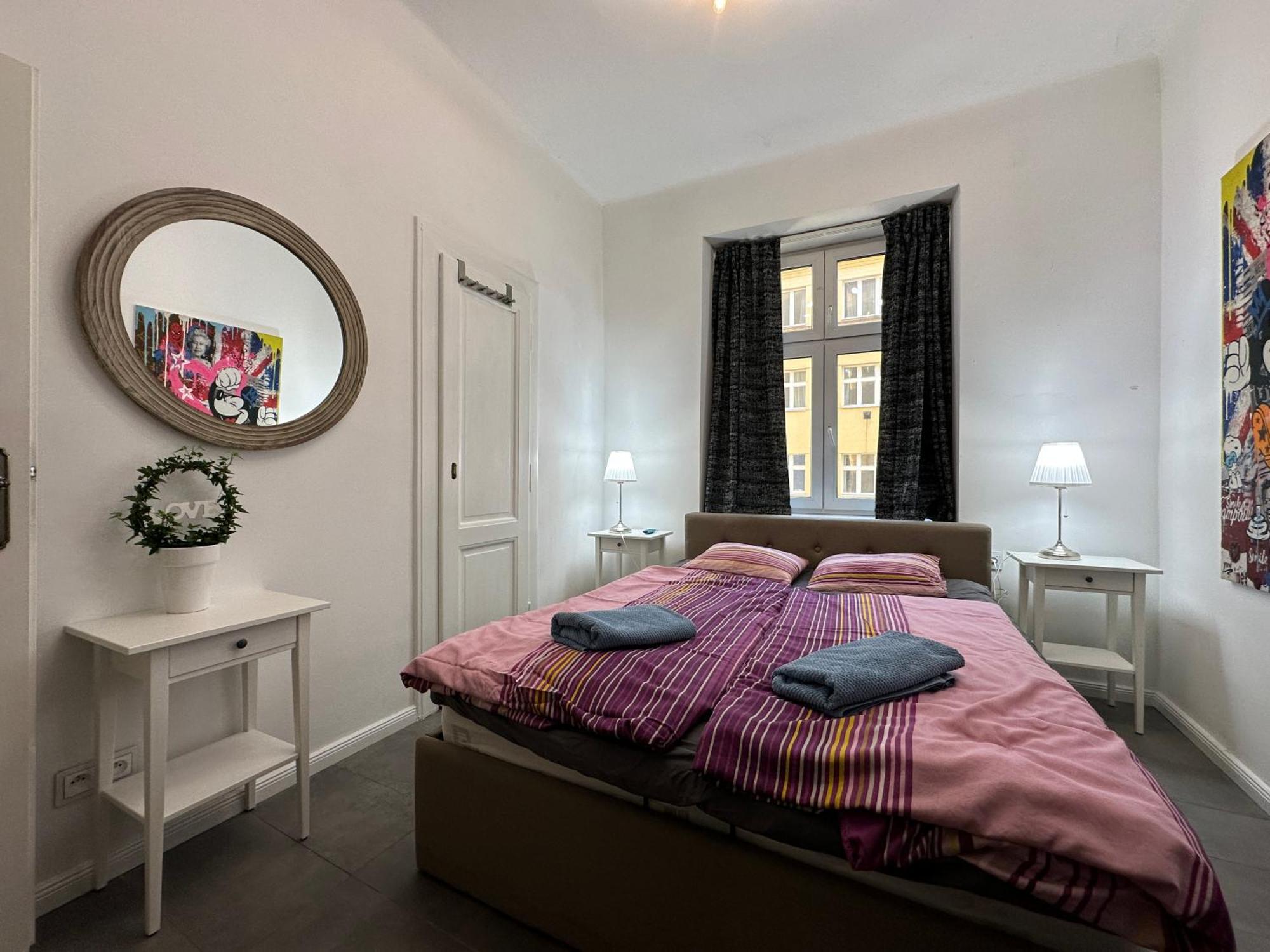 Karlin Oasis 2-Bedroom Apartment Praha Bagian luar foto