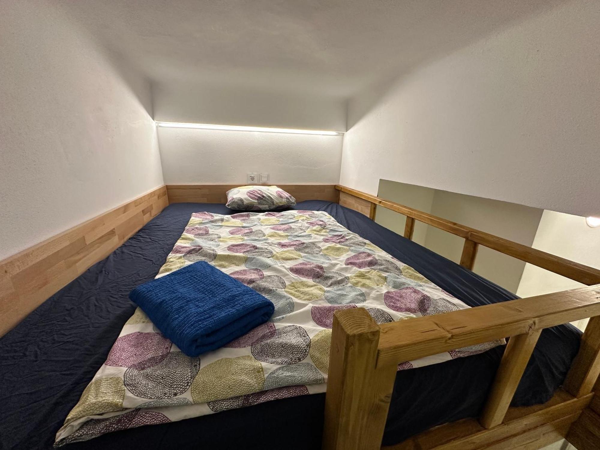 Karlin Oasis 2-Bedroom Apartment Praha Bagian luar foto